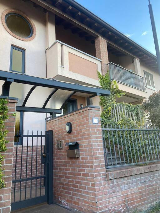 Apartament Intero Bilocale Con Terrazzo Vicino A Milano Mairano Zewnętrze zdjęcie